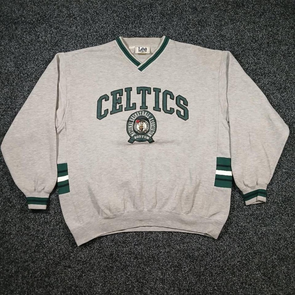 Vintage Boston Celtics NBA Embroidered Logo Crewneck Sweatshirt Large Lee Sport